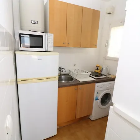 Puigrom 39b - Estudio Con Piscina Comunitaria *